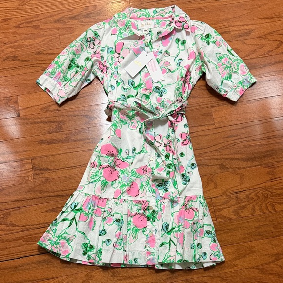 Lilly Pulitzer Dresses & Skirts - Lilly Pulitzer Pink and Green Floral Shirt Dress